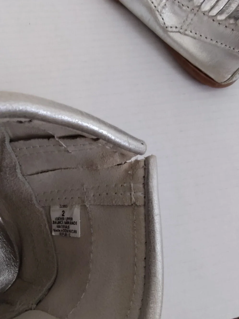 Minnetonka stylish metallic